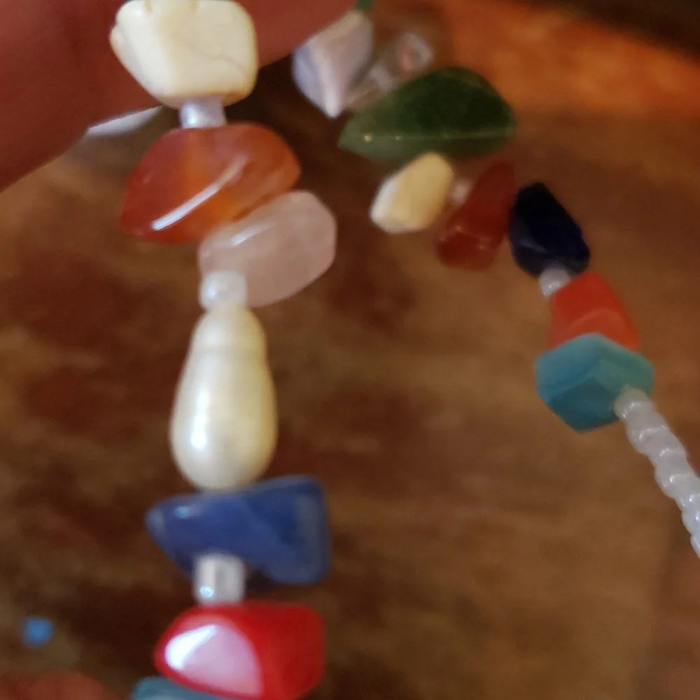 Glows in dark glass and stone bead necklace - Picture 5 of 5